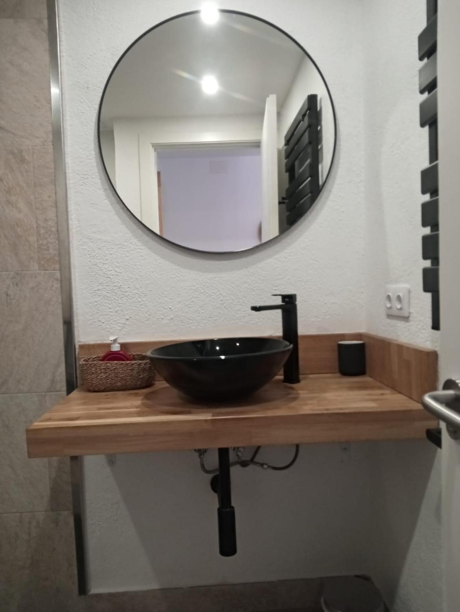 Com A Casa Appartement Falset Buitenkant foto